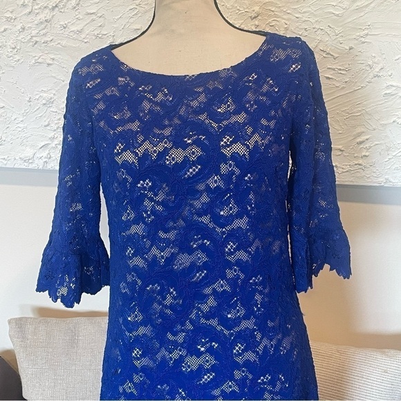 Eliza J Cobalt Blue Floral Lace Bell Sleeve Shift Dress Sz 4 - Picture 3 of 10